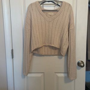 Size medium LA hearts crème sweater